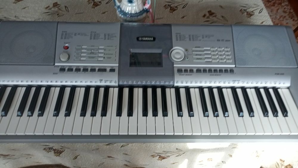 продам синтезарор Ямаха psr 295