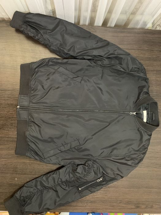 Бомбер H/M на зріст 170 см