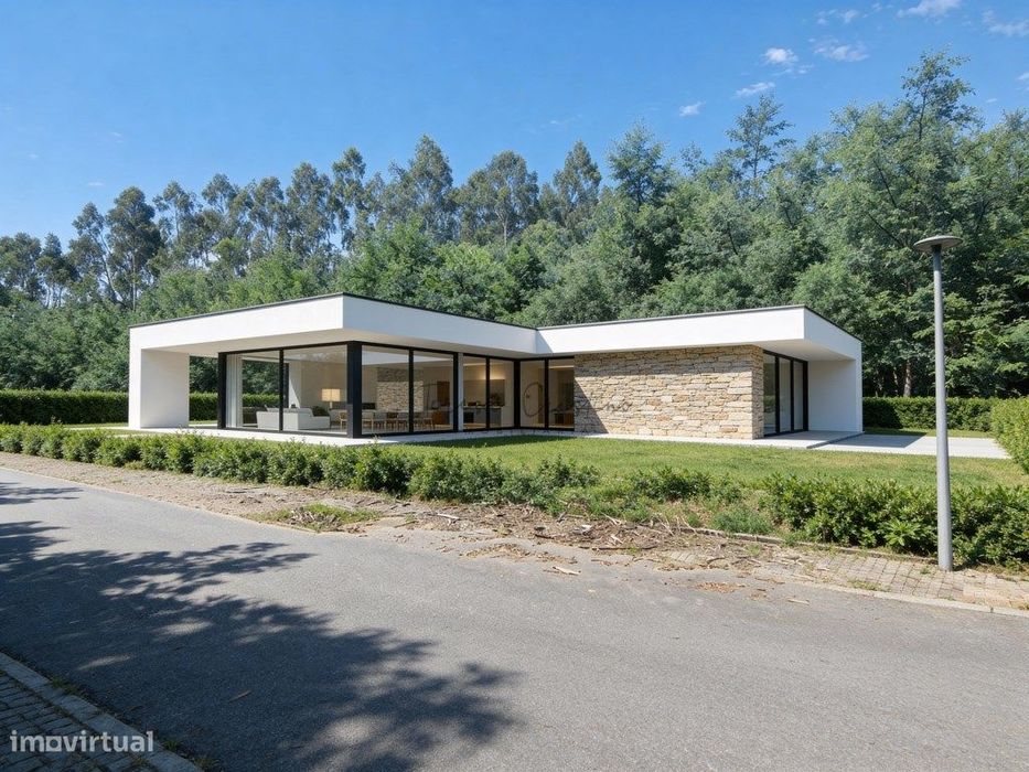 Lote com 853 m² | Campo de Golfe, Ponte de Lima