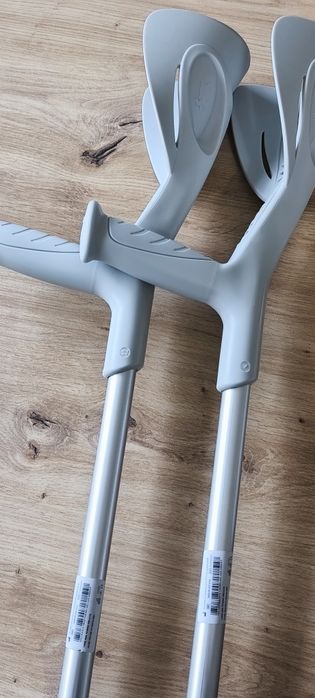 Par de Canadianas Thuasne Globe Trotter - Ergonómicas e Reforçadas