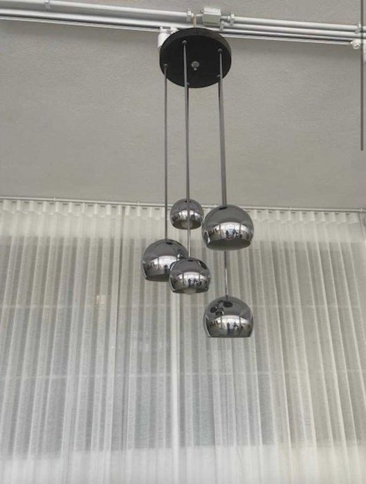 Luminária vintage Sputnik Cascade com cinco cúpulas, década de 1970.