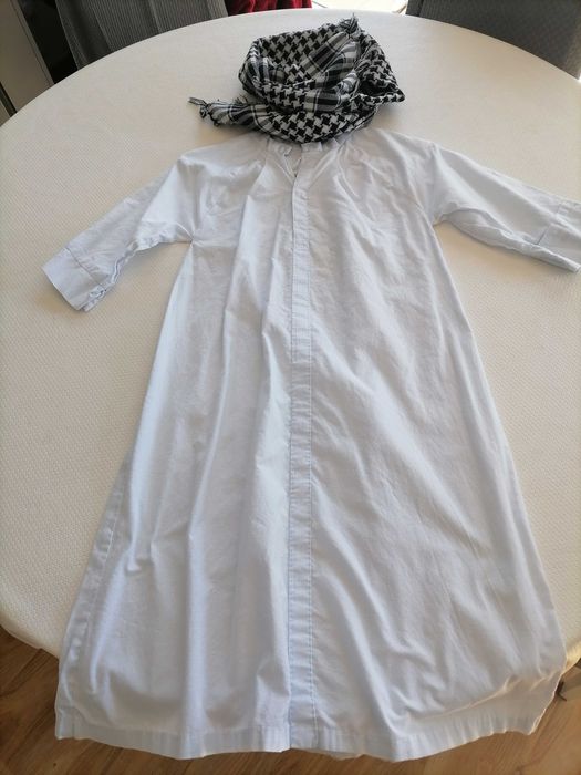 Fato de carnaval xeique das arábias