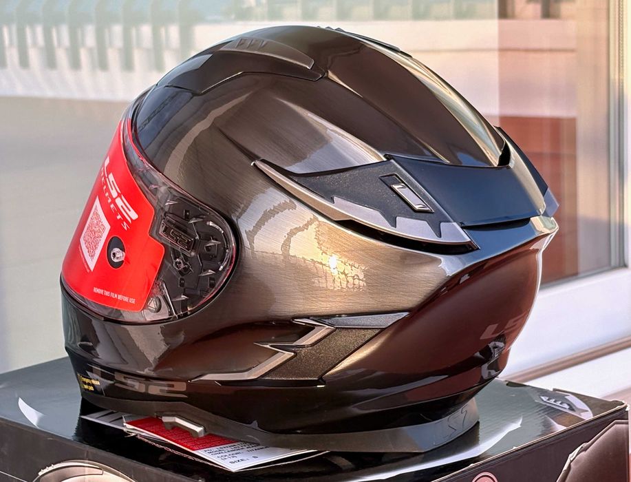 Capacete NOVO LS2 Challenger Titanio escovado (44% DESCONTO) Tam XS