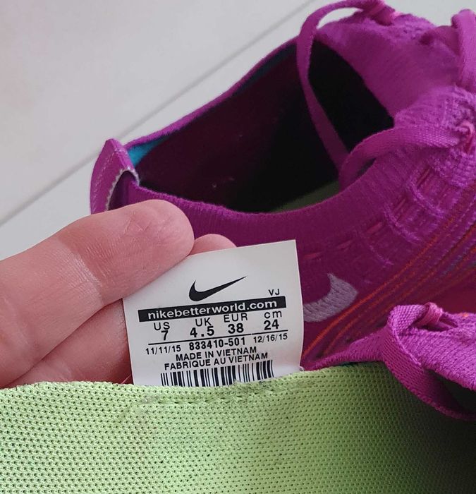 жіночі кросівки Nike