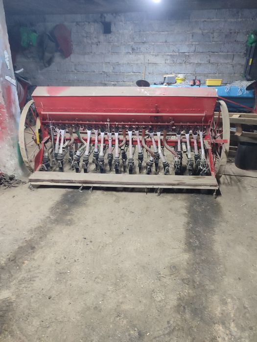 Sprzedam siewnik konny