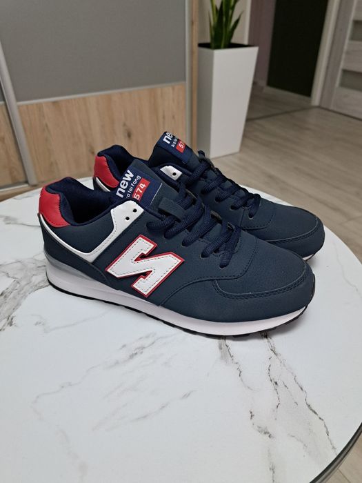 Adiday damskie rozm. 39