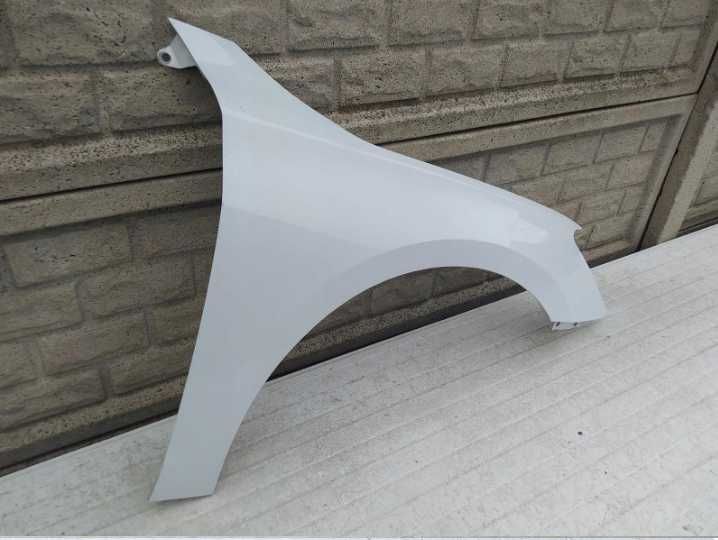 Audi A3 8Y крило праве ліве