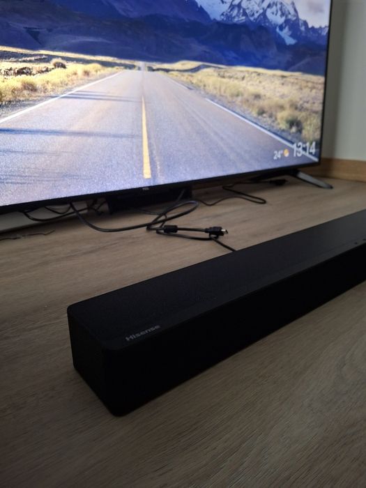 TV TCL 65" 4K + Soundbar Hisense — vendo junto ou separado