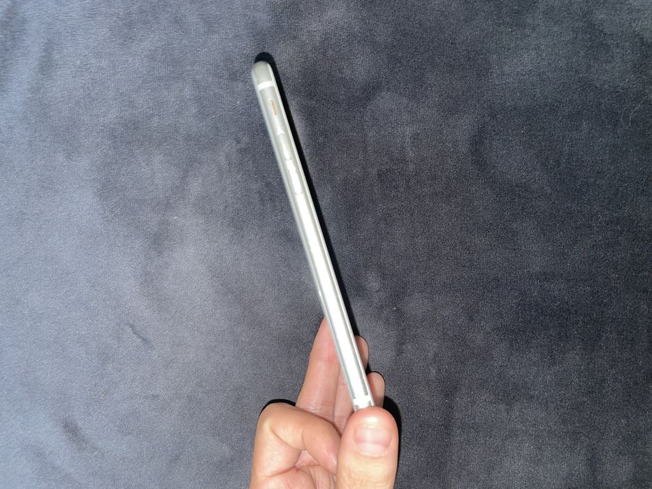iPhone 8 100% акб