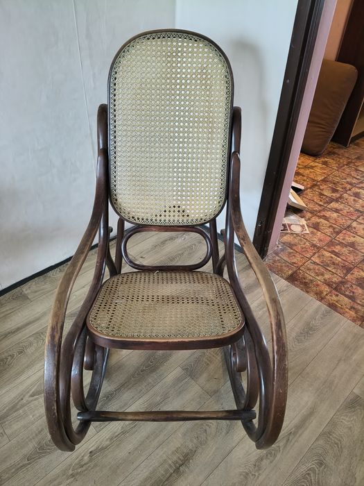 Fotel bujany dla każdego żeby się zrelaksować