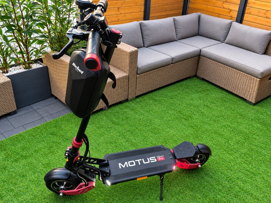 Motus pro 10 sport dwa silniki 2024  pierwszy właściciel kupiony w sklepie