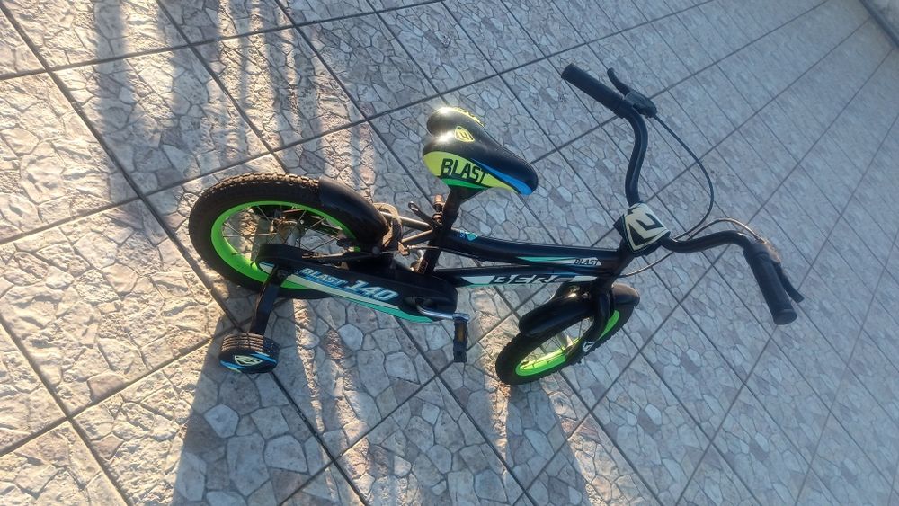 Bicicleta roda 14 muito bom estado