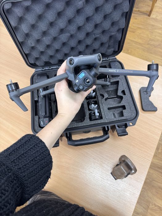 Dji mavic 3T ( наліт 2 години 6 хвилин )