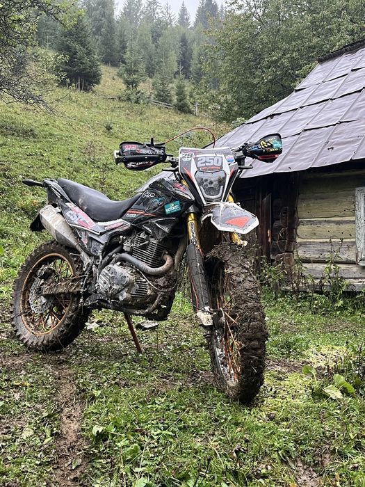 Продам сенке 250