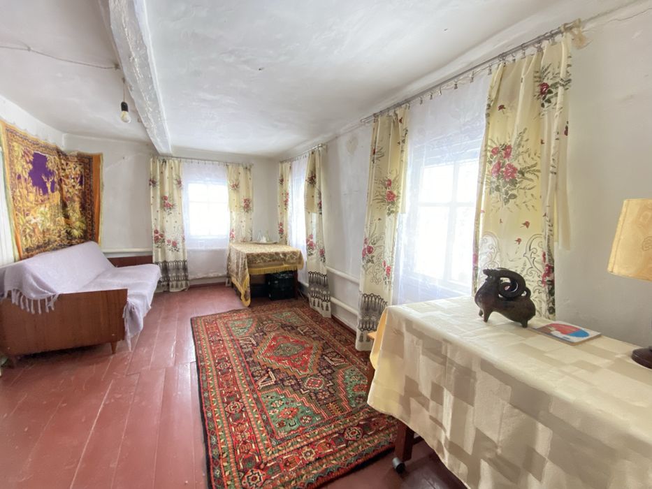 Продаж будинку с Фурси