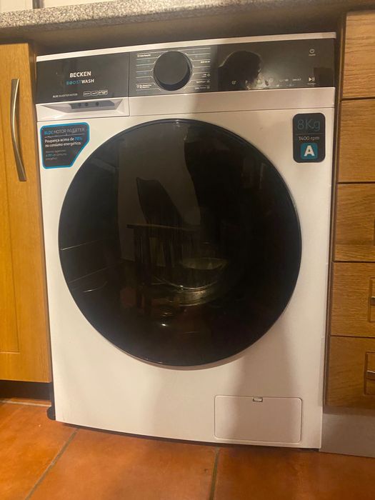 Máquina de Lavar Roupa (8 kg - 1400 rpm - Branco)