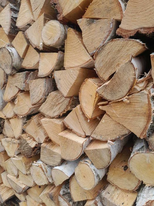 Продам дрова рубані  береза. САМОВИВІЗ.