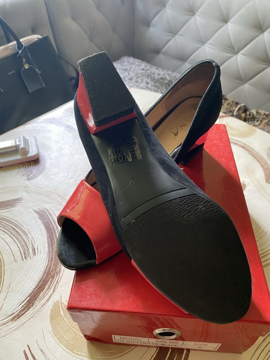 Туфлі жіночі замшові 38 р