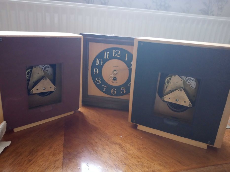 Часы"Маяк" СССР кварц,механика в хрустале,дереве.Новые