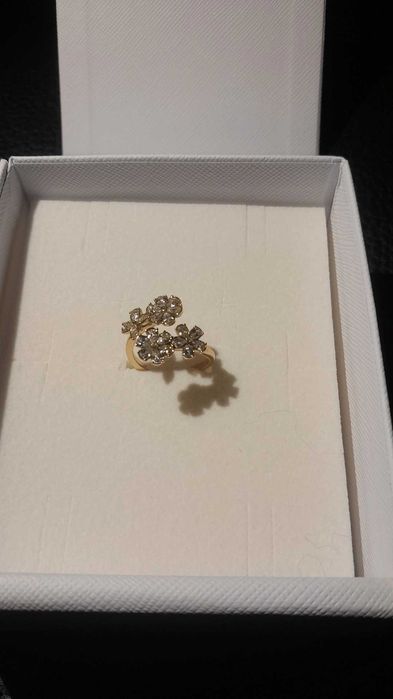 Anel Guess dourado com floreado (com garantia))