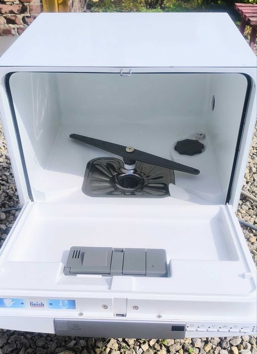 Zmywarka kompaktowa Electrolux ESF2300OW