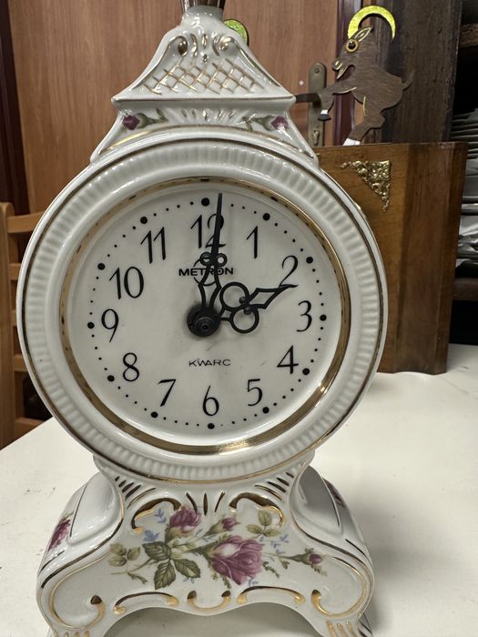 Zegar kominkowy, porcelanowy, Metron Kwarc.