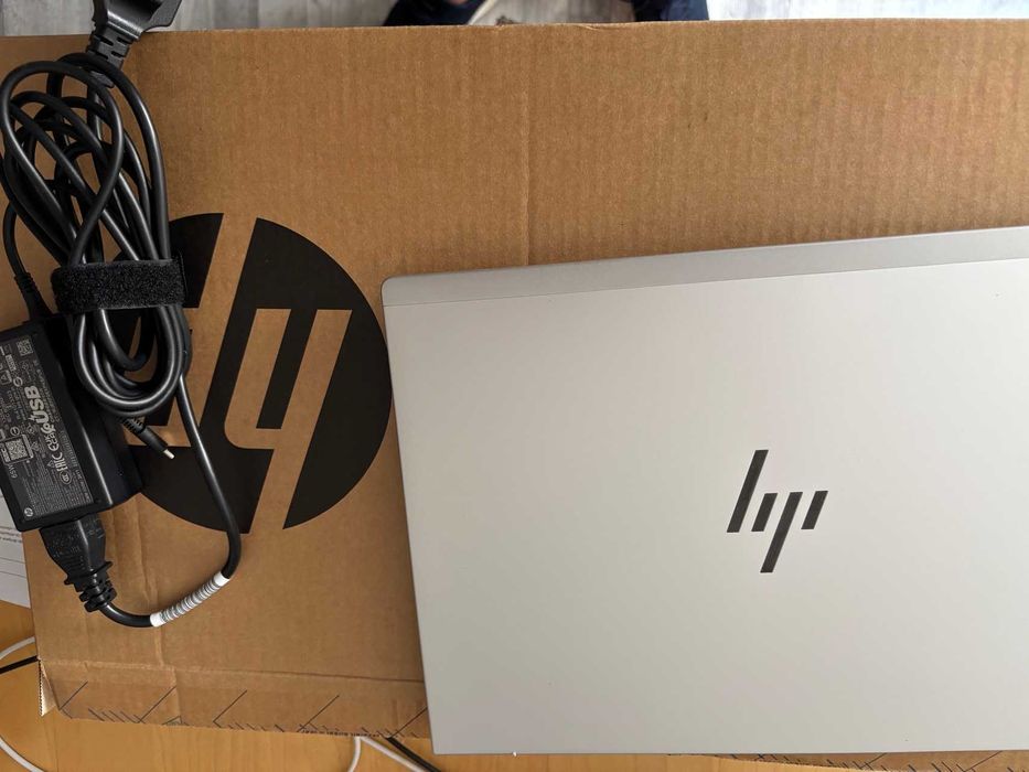 HP Elitebook 640 G11 Core i7 Ultra 165H