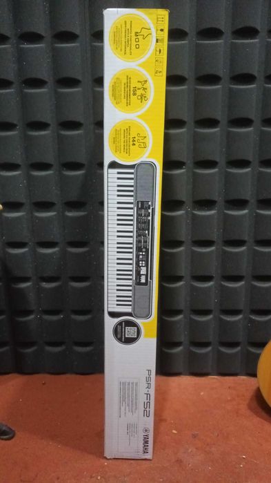 Teclado Yamaha PSR-F52