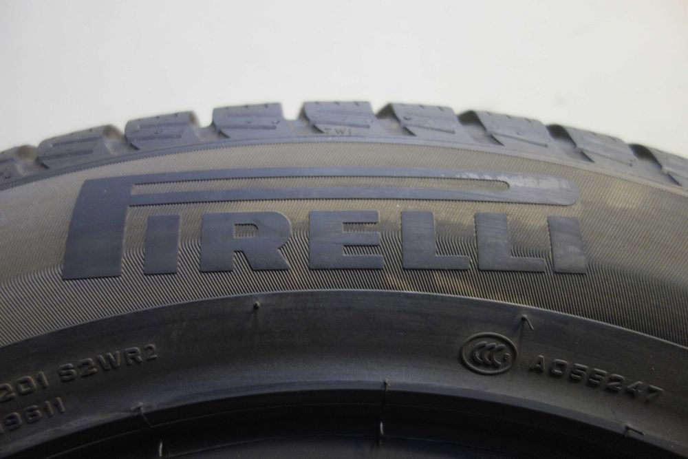Opony zimowe 235/55/17 - PIRELLI Sotto Zero 3