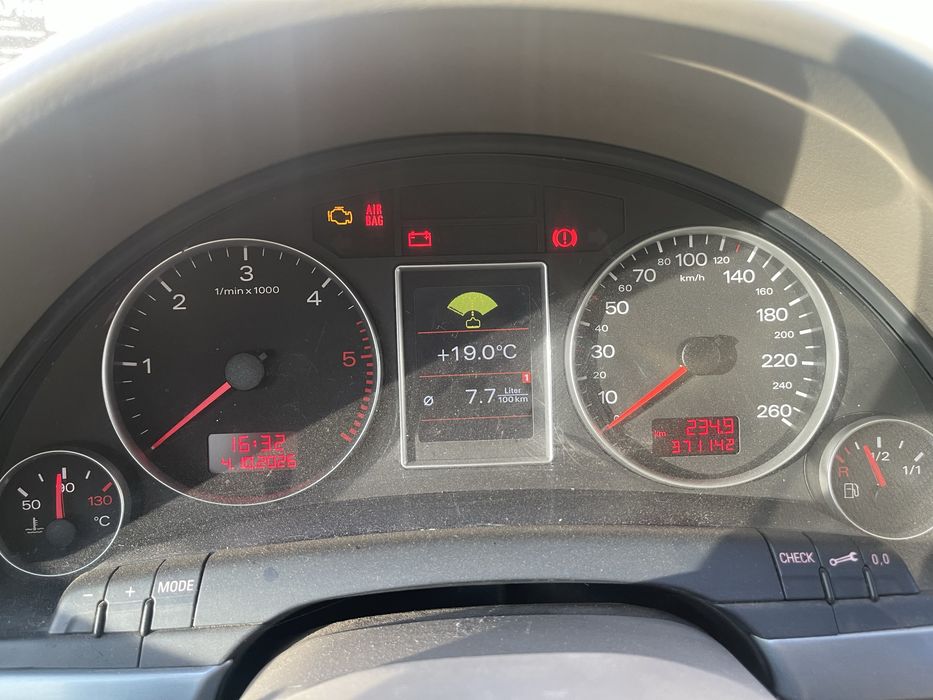 Аudi a4 b7 2.0 tdi