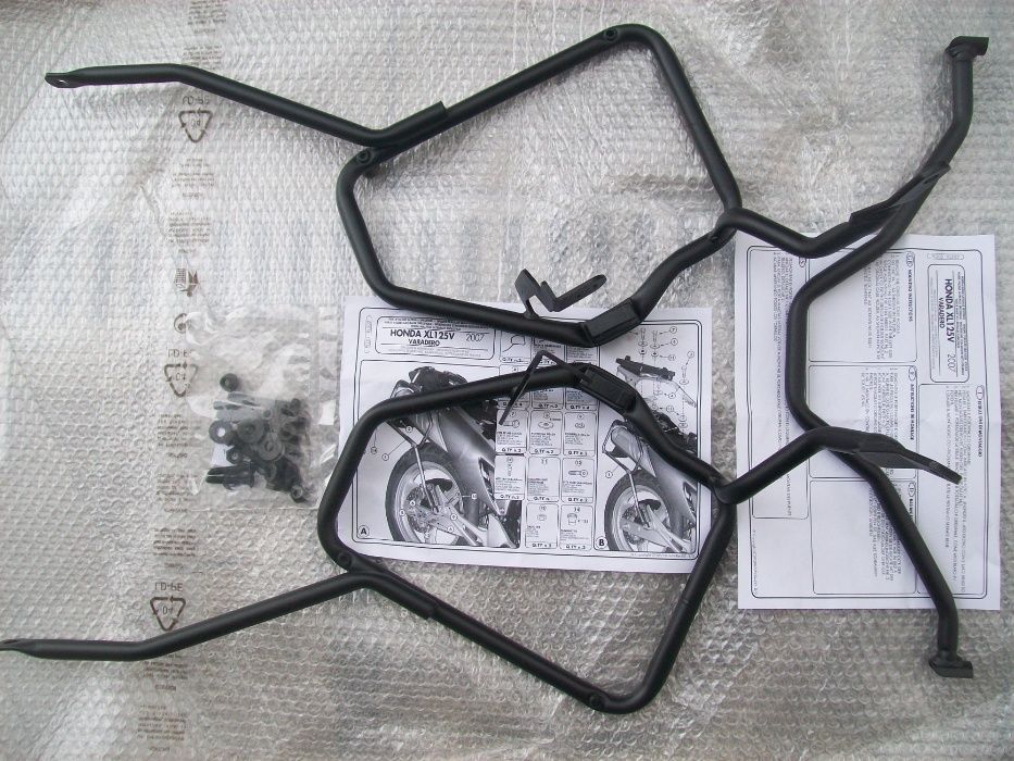 PL202 Varadero 125 (07>14) XL 125V HONDA GIVI stelaż boczny monokey