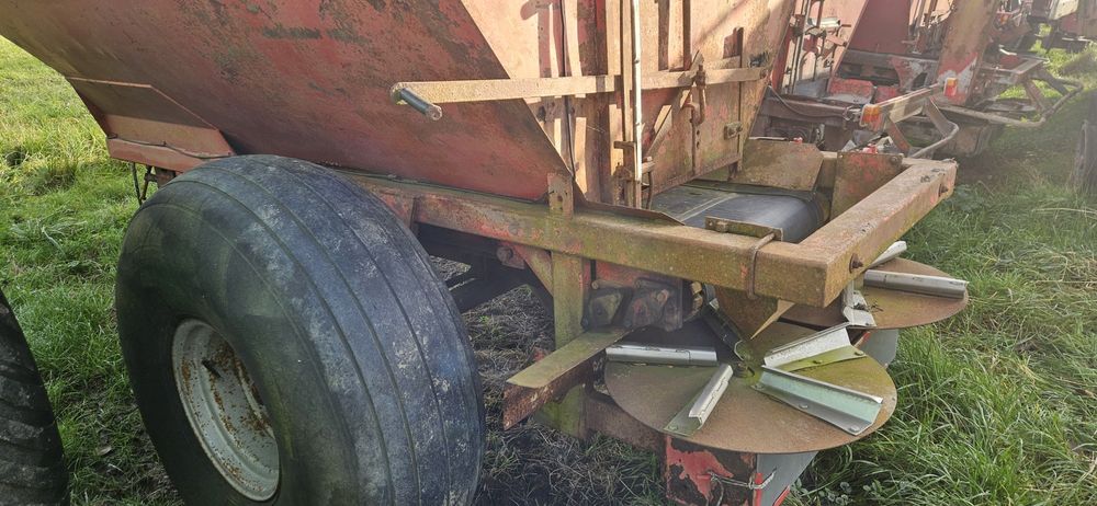 Rozsiewacz wapna bredal