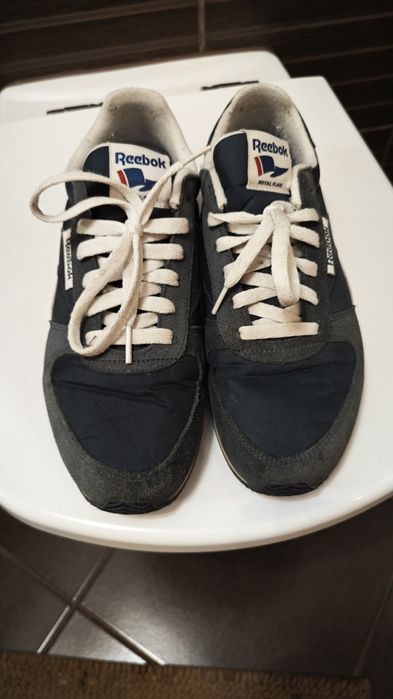 Buty sportowe Reebok miękkie granatowo-białe rozmiar 43