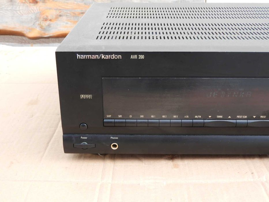 Amplituner Harman Kardon AVR 200 do naprawy lub na części