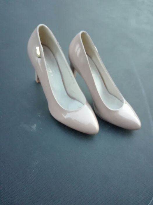 Śliczne buty roz. 39 !!!