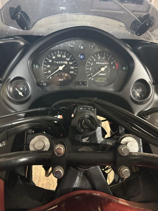 Хонда трансальп XL650V HONDA TRANSALP