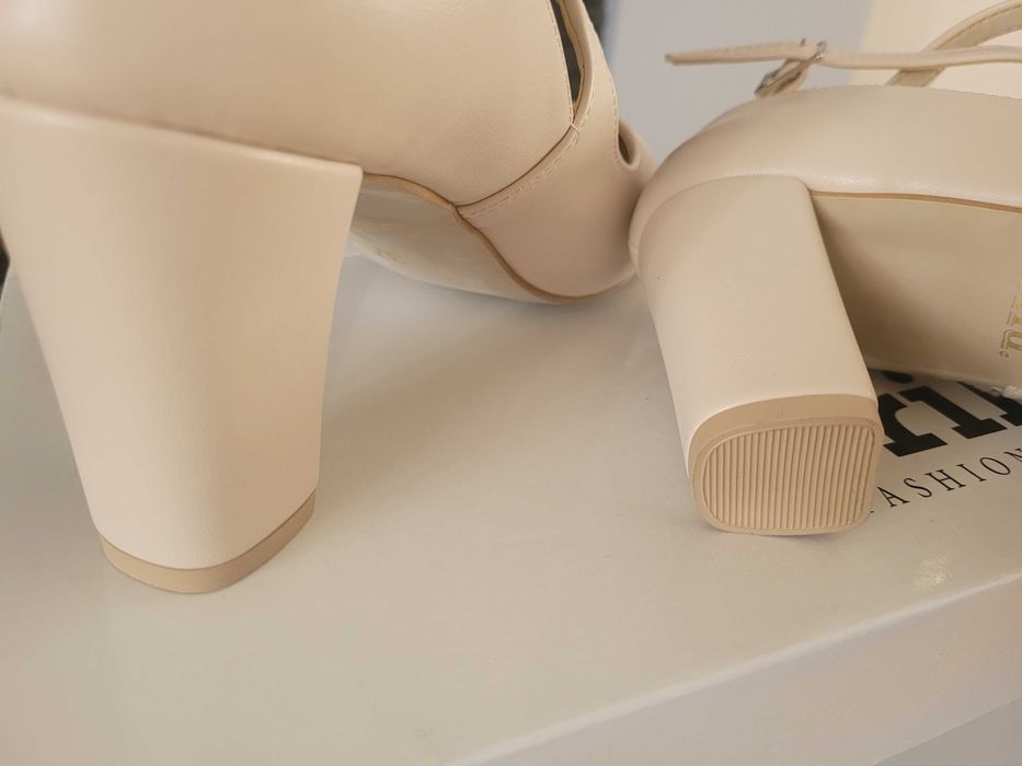 Buty ślubne Brilu. 37