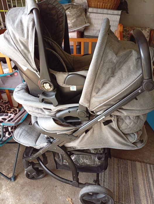 Carrinho bebé (3 em 1)