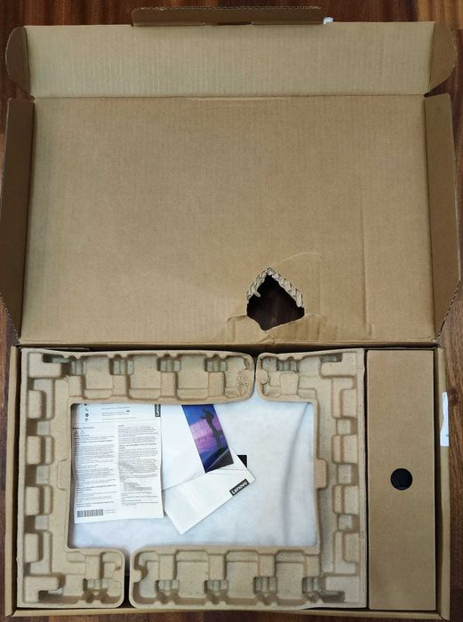 Уцінка ноутбук Yoga Pro 7 14IAH10 14.5" 3К 120Hz/U9 285H/32/1024/W11P