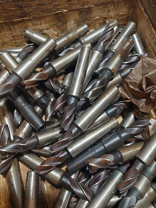 фрези кінцеві,шпоночні, відрізні, тристоронні