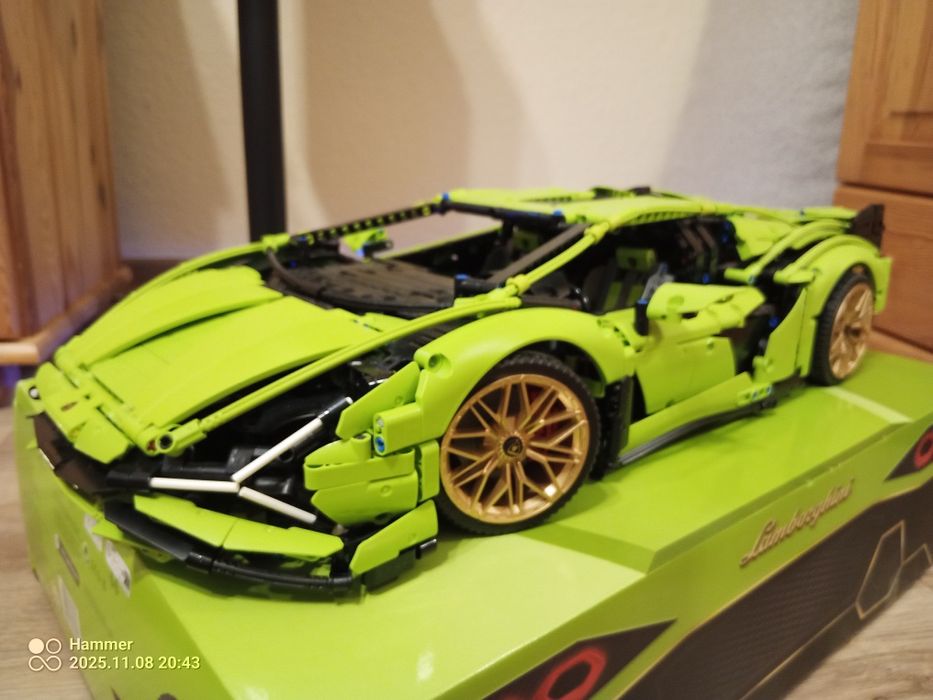 Lego Technic Lamborghini 42115