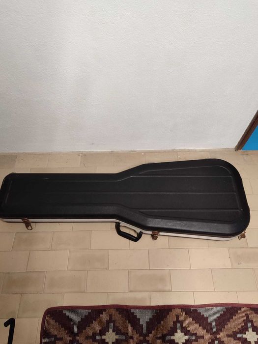 Ibanez BTB + flightcase