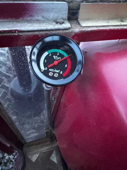 Продам трактор 35 махіндра Mahindra ( з кабіною)