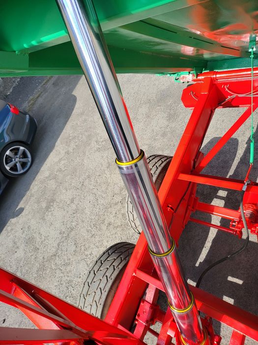 Причіп самоскид свіжопривезений