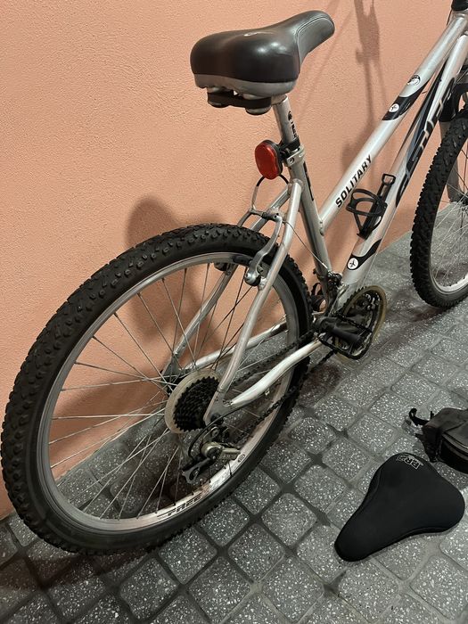 Bicicleta Alumínio Suspensão Frontal BTT 26" + Acessórios
