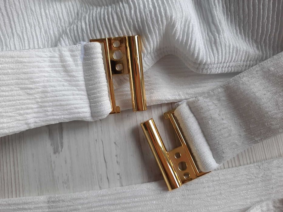 Белый купальник с топом рюшами в рубчик с воланами высокие трусики М