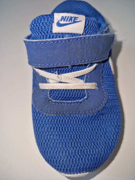 Baixa de preço Tenis nike tamanho 22