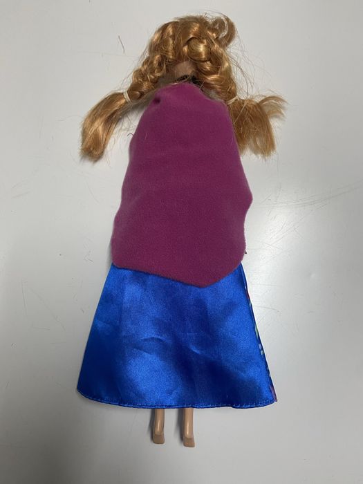 Boneca  anna da frozen