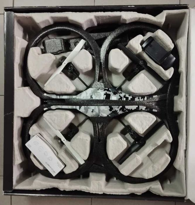 Drone Parrot AR.Drone 2.0 Elite Edition