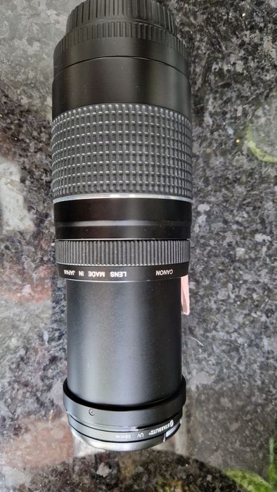 Canon EF 75-300mm f/4-5.6 III – Objetiva Telefoto Zoom Full Frame